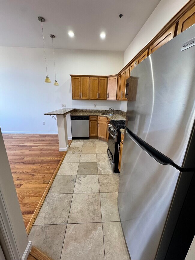 123 43rd St Unit 4