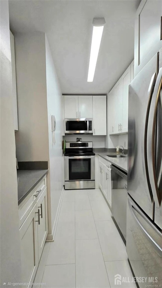 Photo - 77 W 55th St Unit 15H