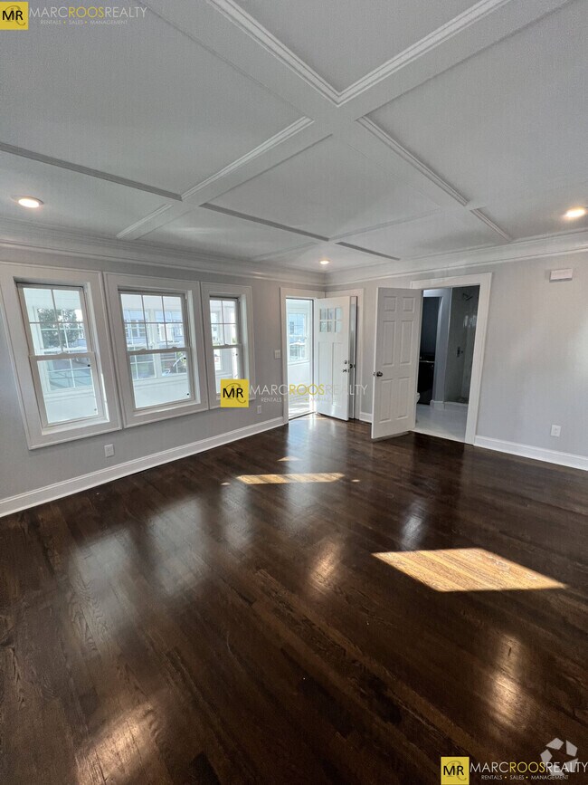 Building Photo - 12 Lawrence St Unit 12 Rental