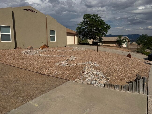 Photo - 4765 Limestone Dr NE