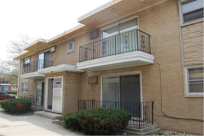 15210 Chicago Road