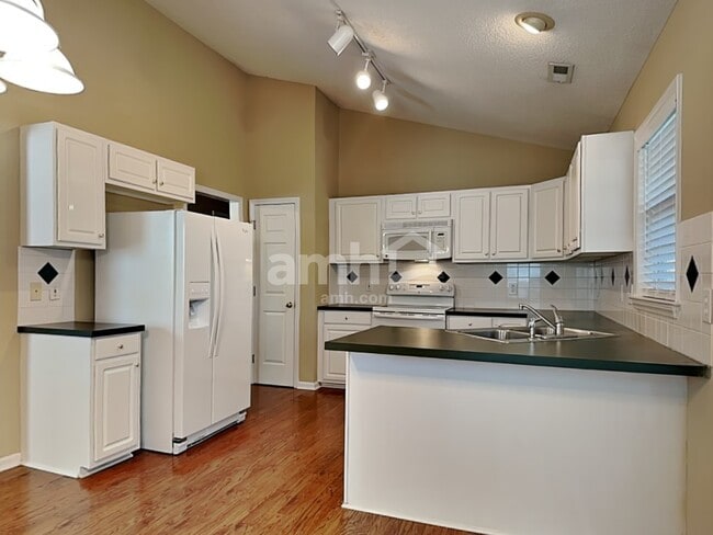 Photo - 1795 Pebble Run Ln