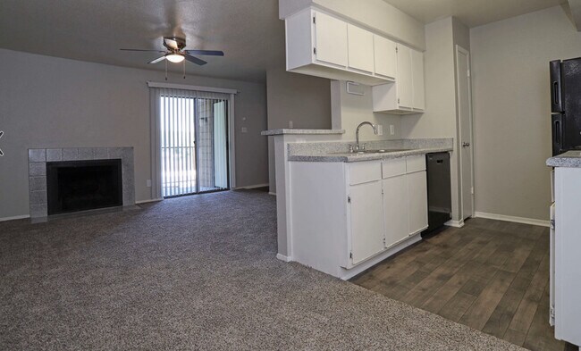 Photo - Woodland Trails Apartments