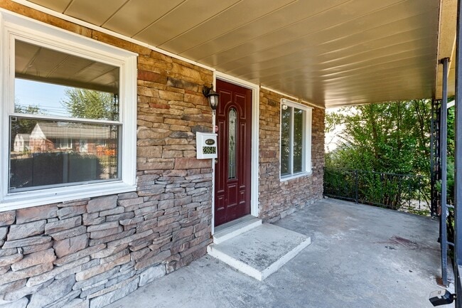 Photo - 28649 John Hauk St