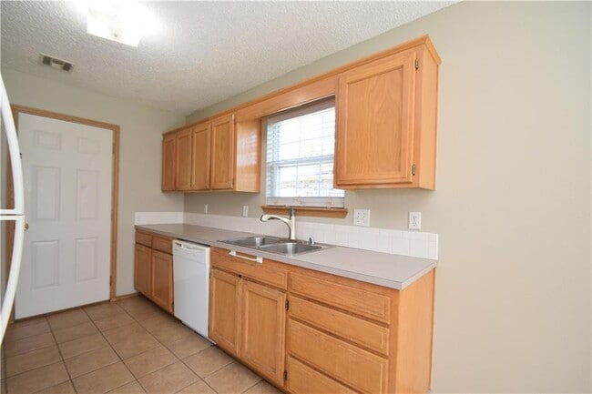 Photo - 3 Burnett Cir