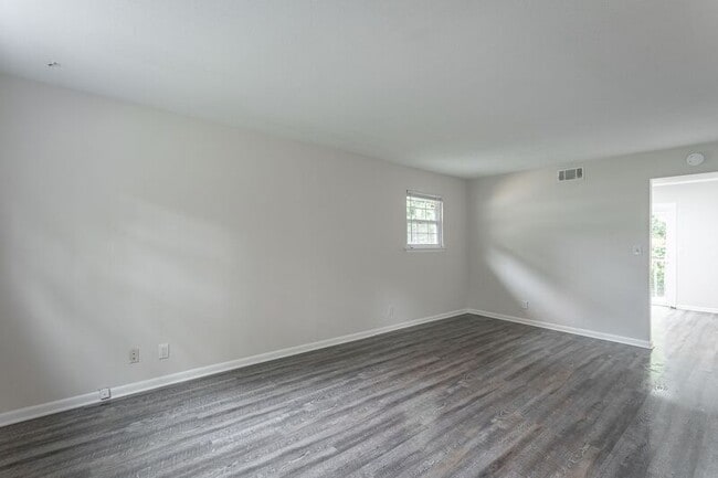 Photo - 2404 Briggs Ave