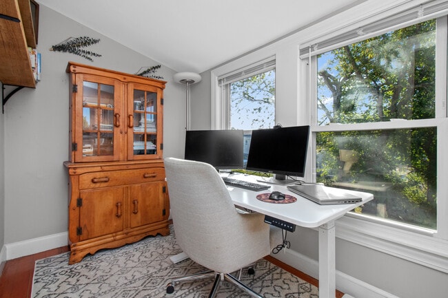 Photo - 24 Gill Rd Unit Apartment 4