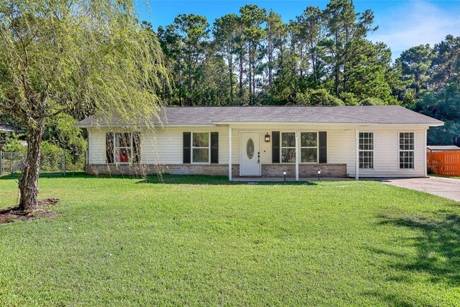 Building Photo - Charming 3 bedroom, 1 bath home with bonus room