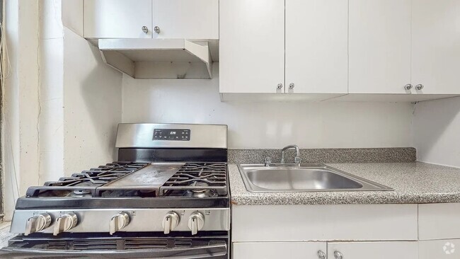 Building Photo - Fully Renovated 1 Bedroom 1 Bathroom  Avai... Unit 4B Rental