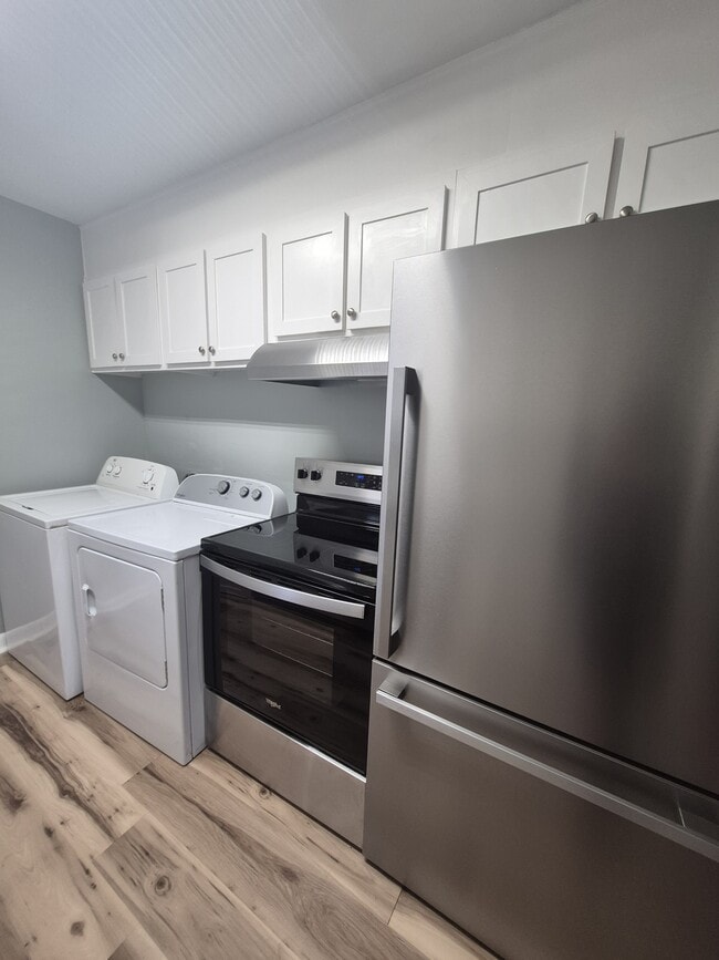 1713 Azalea Dr Unit 2
