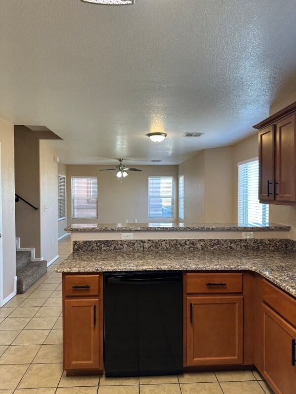 Photo - 6345 Reynolds Dr Unidad C-9