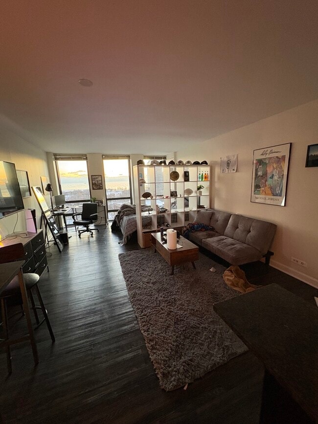 Photo - 1660 N La Salle Dr Unit 1403