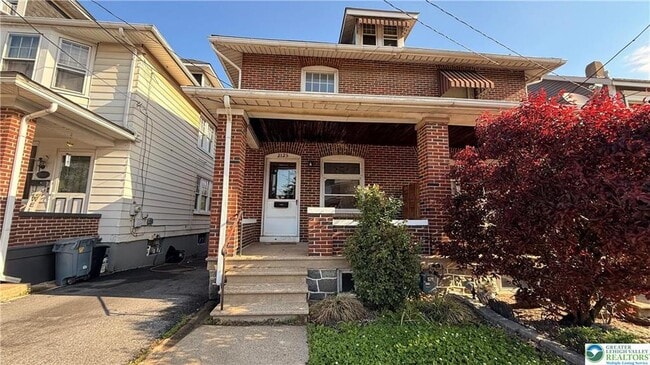 Photo - 2125 Northampton St