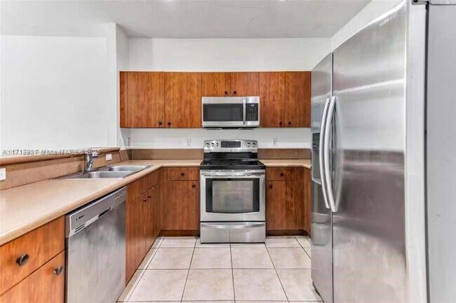 Photo - 2577 SW 82nd Ave