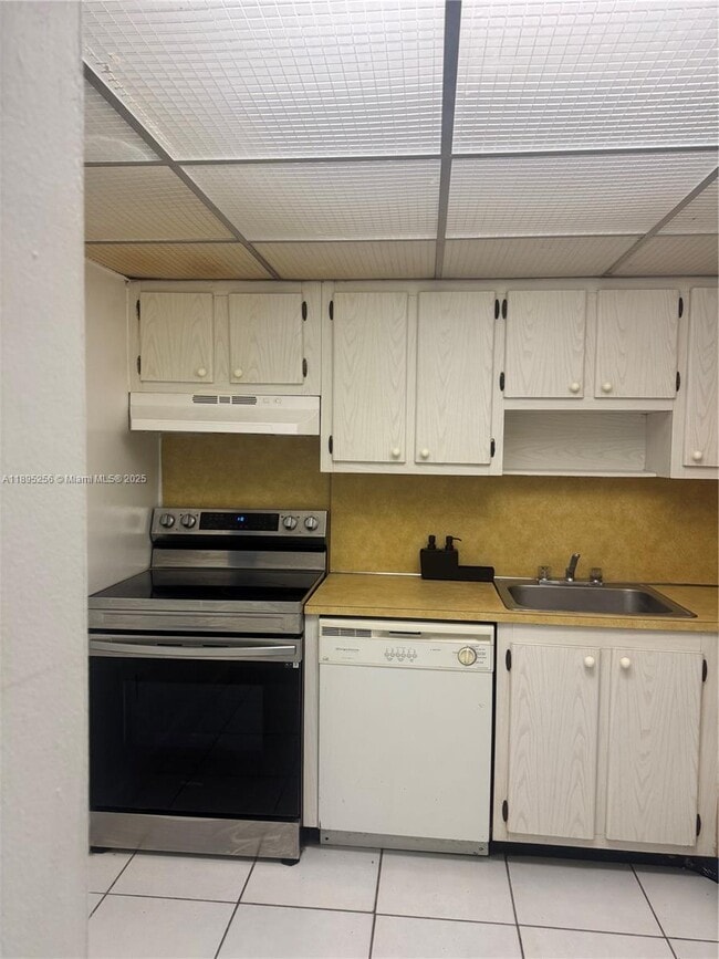 Photo - 16851 NE 23rd Ave Unidad A-117