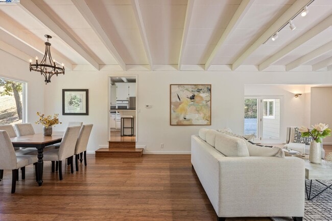 Photo - 1530 Reliez Valley Rd