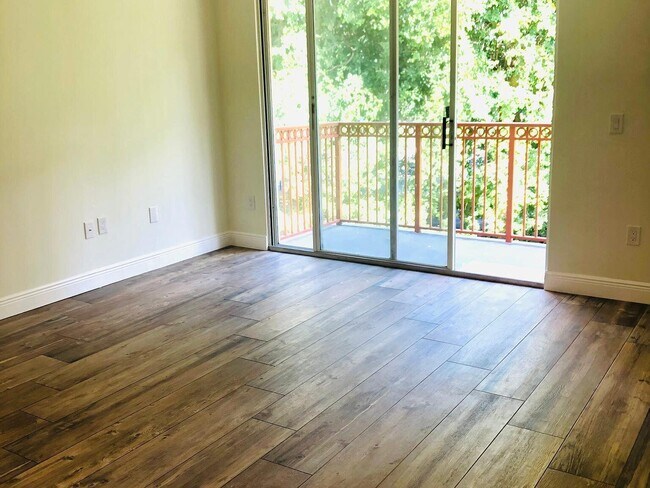 Photo - 2028 Alta Meadows Ln