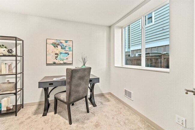 Photo - 3bd/2.25ba Seattle Townhome