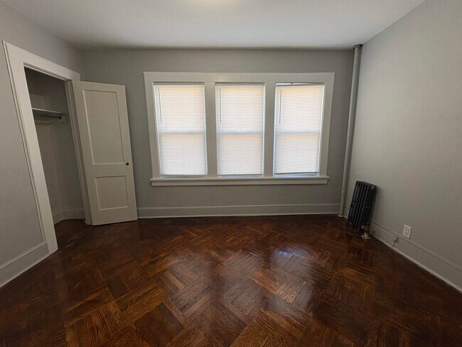 Photo - 762 Forest St Unidad 1