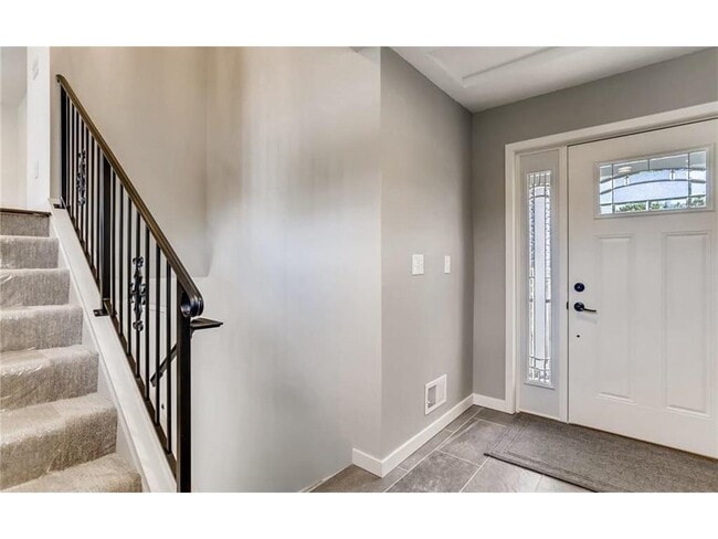 Photo - 5520 Lindsay St