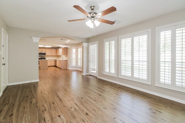 Photo - 26011 Bearborough Dr