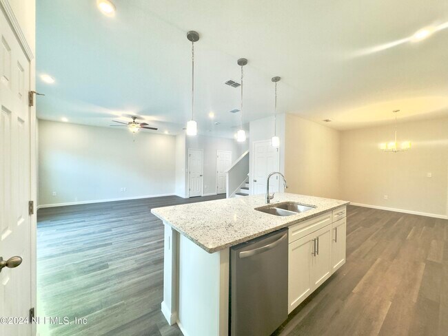 Photo - 4672 Ribault Park St