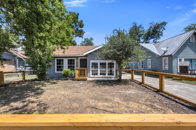 Building Photo - Canton Rental