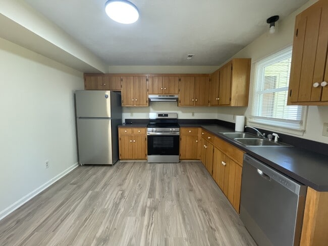 Photo - 156 Cedar Crest Dr