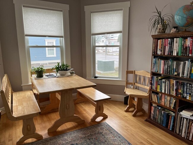 94 Upper Main St Unit 1