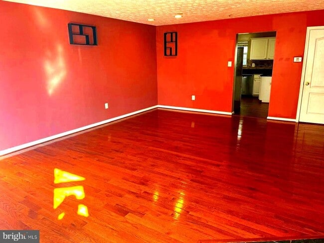 Photo - 3280 Halcyon Ct