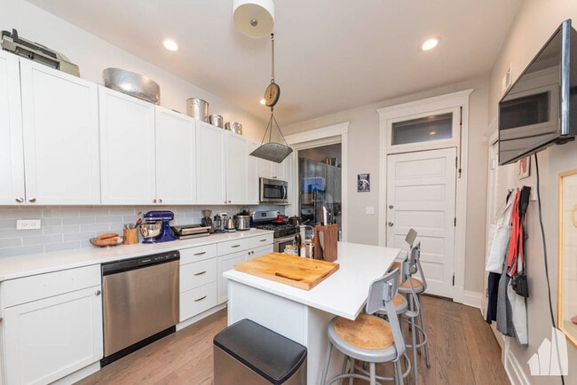 Photo - 1508 N Fairfield Ave Unit 3