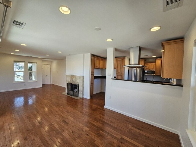 Photo - 5926 S Willow Way