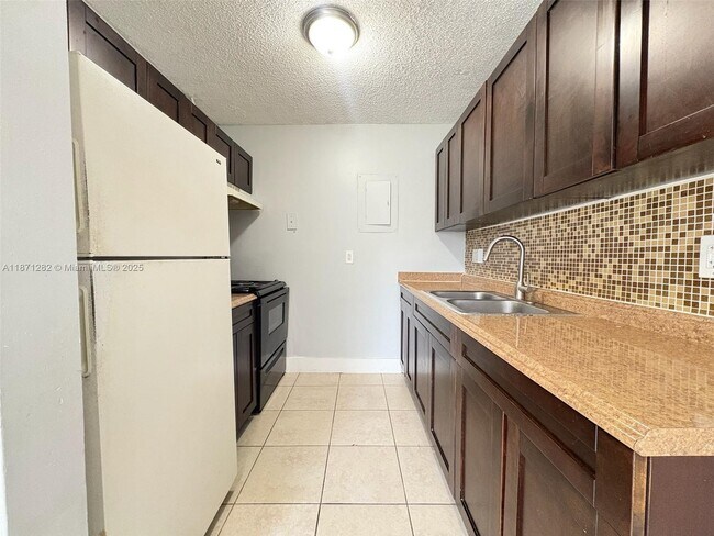 Photo - 8913 NW 28th Dr Unit 38