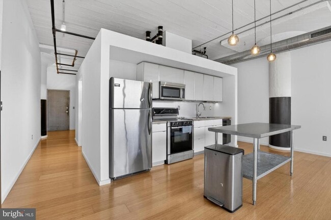 Photo - 1714 Memphis St Unit 113