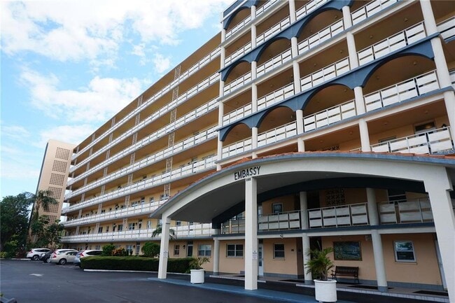 Photo - 5900 Shore Blvd S Unit 402