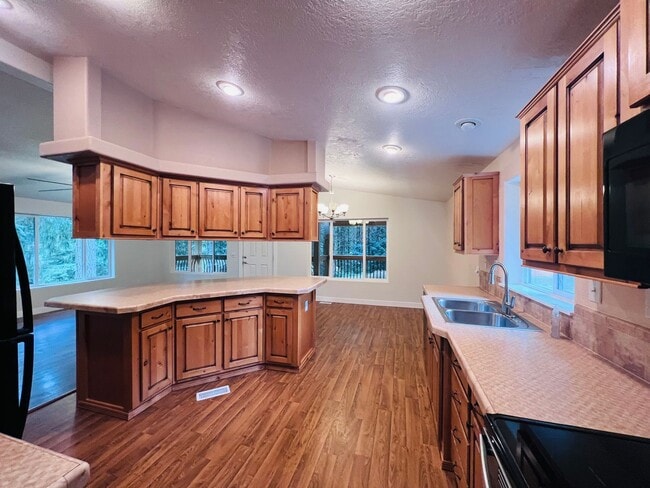 Photo - Gorgeous 3 bedroom 2 bathroom house -Amboy School District