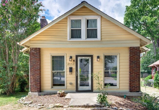 Photo - Walk to Hillsboro Village – 24th Ave S Gem!