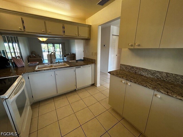 Photo - 9270 Lake Park Dr Unit 204