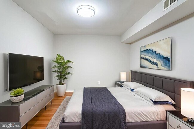 Photo - 6155 Edsall Rd Unit B