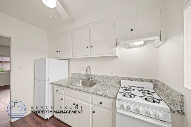 Photo - 12233 Manor Dr.