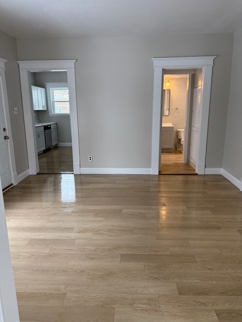 Photo - 911 E Washington St