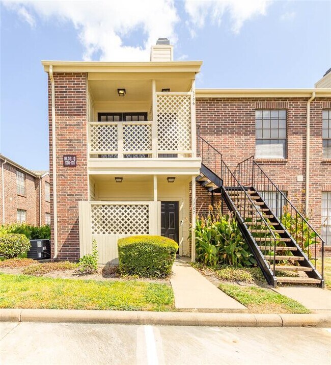 Building Photo - 2121 El Paseo St Unit 1706 Rental