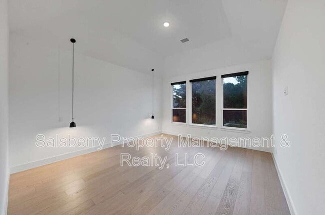 Photo - 1790 Coopers Hawk Dr