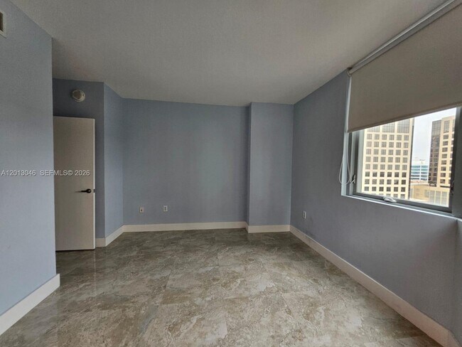 9055 SW 73rd Ct Unit 1008