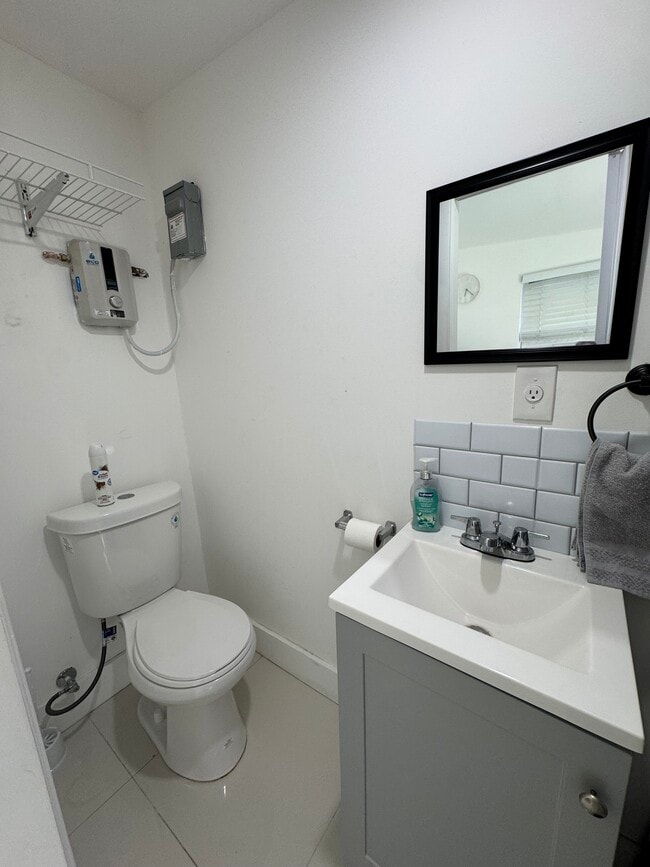 Photo - 6242 SW 24th St