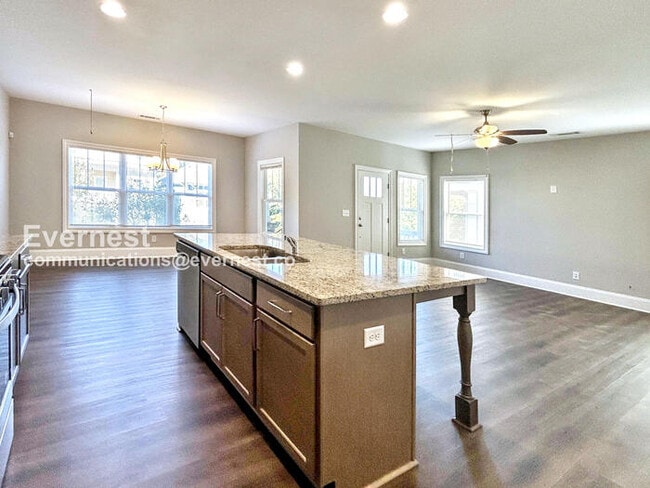 Photo - 1763 Stone Hedge Dr