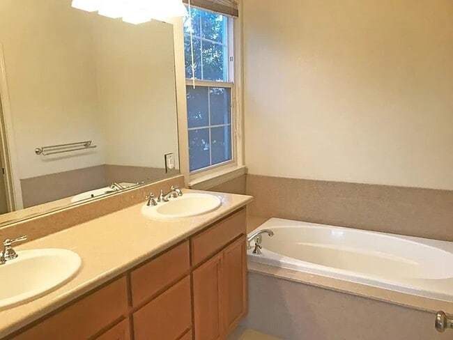 Photo - PEACEFUL & CONVENIENT TOWNHOME INCLUDES TW...