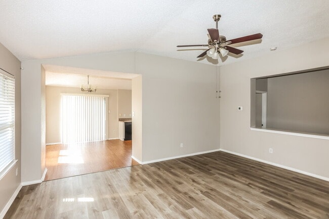 4625 Sleepy Ridge Cir