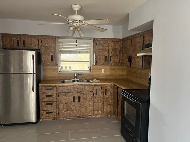 Photo - 2326 Cres Ridge Rd