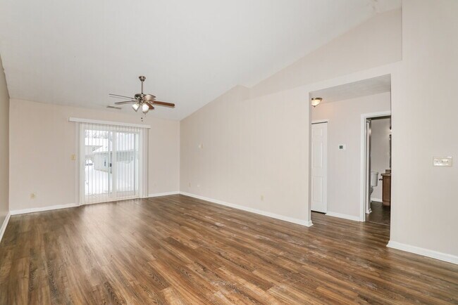 Photo - 11550 Ross Common Dr